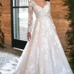 Long Sleeve Lace wedding dress